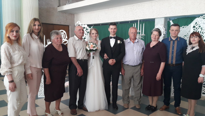 Небачене: у Тернополі пара знову одружилася через 50 років шлюбу