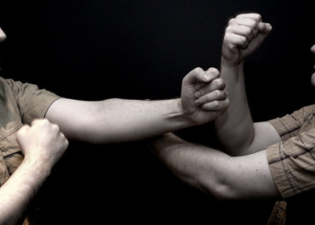 Тернополян закликають повідомляти про домашнє насилля