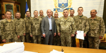 Мер нагородив військовослужбовців