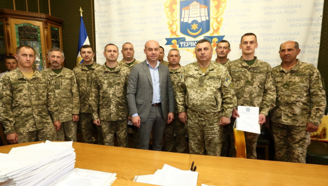 Мер нагородив військовослужбовців