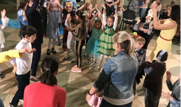 У Тернополі організували  для маленьких тернополян святкове дійство