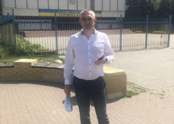 Серед фаворитів на окрузі з центром в Зборові першого зареєстрували Чайківського.