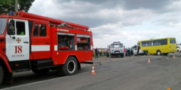 На Тернопільщині трапилася жахлива аварія. Аж викликали рятувальників (фотофакт)