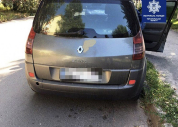 Тернополем роз’їжджав водій із підробленими документами на авто