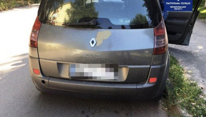 Тернополем роз’їжджав водій із підробленими документами на авто