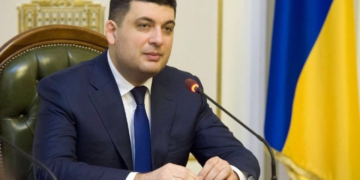 «Українська стратегія Гройсмана» долає прохідний бар’єр і проходить в парламент – опитування