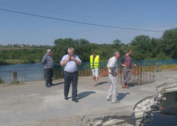 Пообіцяв – зробив! Володимир Іванишин домігся відновлення ремонту мосту у Лисівцях