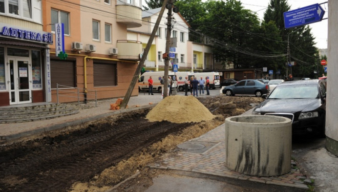 На ще одній вулиці у Тернополі провели заміну інженерних комунікацій