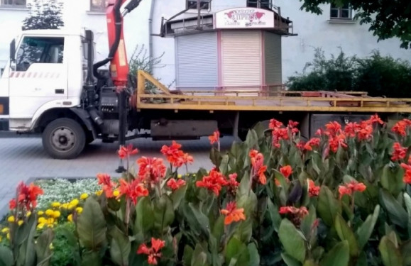 У Тернополі тривають демонтажі МАФів (фотофакт)