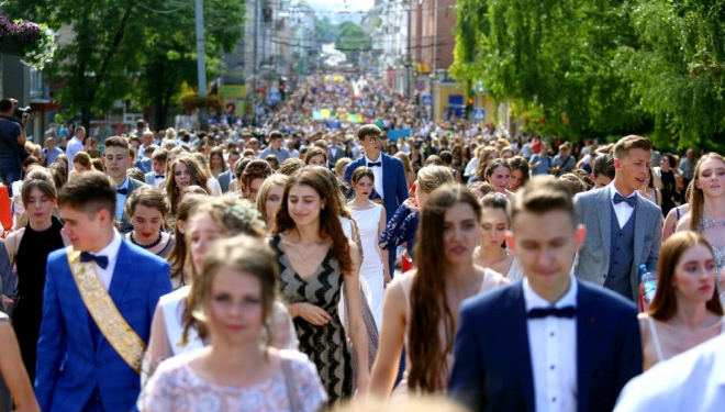 У Тернополі 132-оє випускників отримали медалі