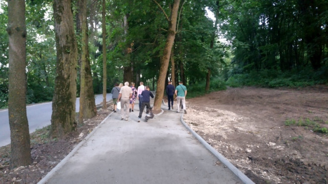 На вул. Чумацькій у Тернополі проклали велодоріжку