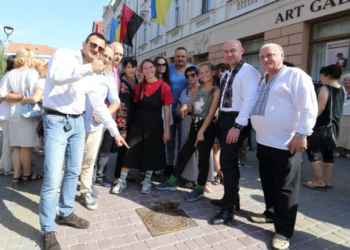 Ще чотири нові зірки з’явилися на «Алеї зірок» у Тернополі