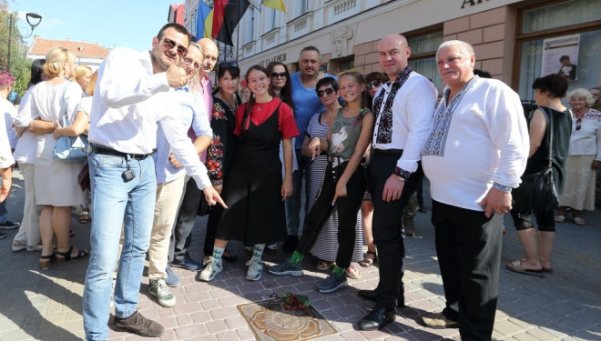 Ще чотири нові зірки з’явилися на «Алеї зірок» у Тернополі