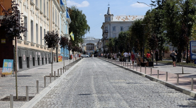 У Тернополі на ще одне дуже красиве місце стало більше (фотофакт)