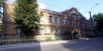 На вул. Новий Світ, 45 у Тернополі комплексно утеплили будинок в рамках міської програми термомодернізації