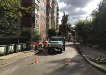 Триває ремонт міжквартального проїзду на Вербицького у Тернополі