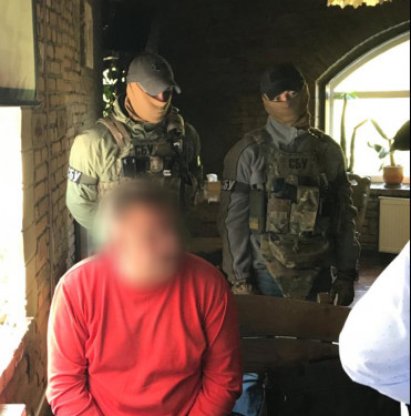 У Тернополі затримали вимагача, який погрожував, що “підключить активістів”