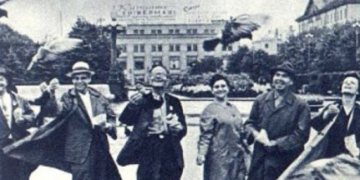Як в минулому столітті виглядала головна площа Тернополя (Фото)