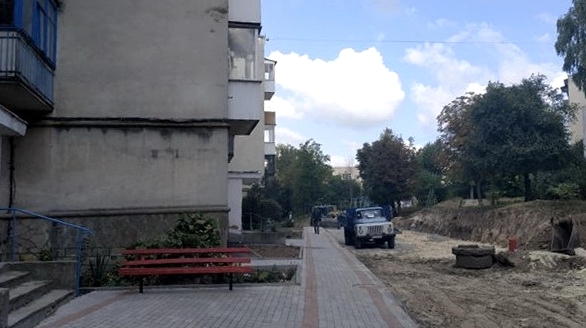 Ремонти у Тернополі продовжуються: ось перелік дворів