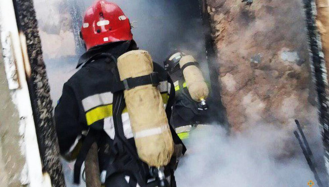 На Тернопільщині повністю згоріла хата (фотофакт)