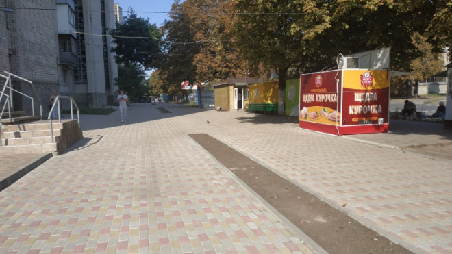 Капітально відремонтували ділянку тротуару на вулиці Лесі Українки у Тернополі