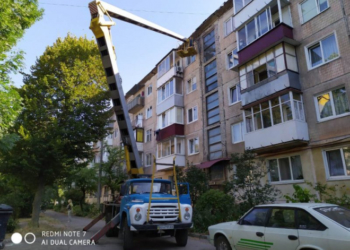 На Бандери, 86 у Тернополі дещо оновлюють