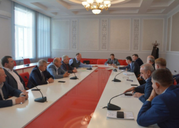 «Запpопонований пpоєкт деpжбюджету на 2020 pік може знищити пpинципи місцевого самовpядування», – Віктоp Овчаpук