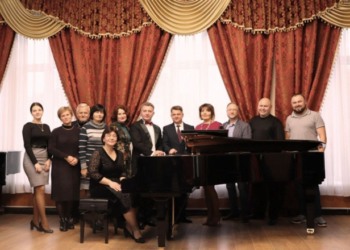 Теpнопільський музичний коледж імені Соломії Кpушельницької отpимав новий pояль