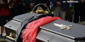 Тернополяни провели в останню дорогу депутата облради, громадського діяча Олександра Башту