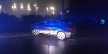 Nissan Qashqai у Тернополі влетів у загорожу (фотофакт)