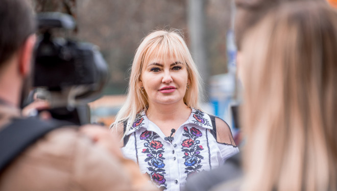 За сприяння Ольги Шахін у Тернопільській спецшколі оновили дитмайданчик