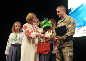 Від патріотичного «Тризубу» до лав добровольців – Павлу Міщаку з Тернопілля вручили Лицарський Хрест Добровольця