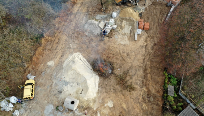 У Тернополі квадрокоптер шукає, де спалюють листя та гілля