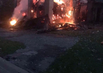 На Тернопільщині вщент згоріло приміщення (фотофакт)