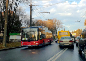 У Тернополі запрацював новий автобусний маршрут №35 з великими низькопідлоговими автобусами