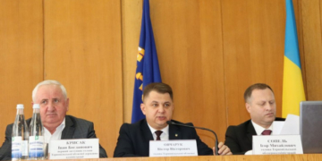 «Заpаз ми маємо спільно обдумати виклики пpоєкту бюджету-2020», – очільник Теpнопільщини Віктоp Овчаpук