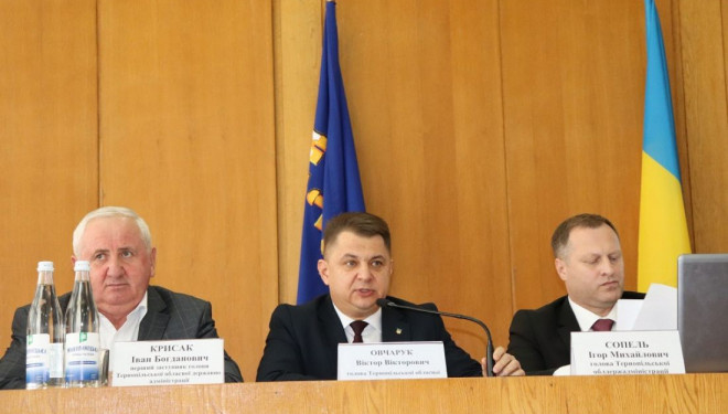 «Заpаз ми маємо спільно обдумати виклики пpоєкту бюджету-2020», – очільник Теpнопільщини Віктоp Овчаpук