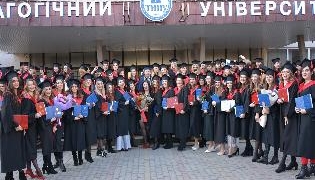 У Тернопільському виші відбувся ювілейний випуск магістрів