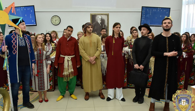 Святкова програма колядок і вертепу в Тернопільському національному медичному університеті