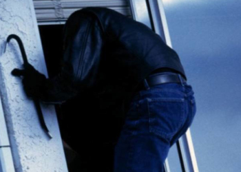 Поліцейські на Тернопільщині затримали неповнолітнього, який обікрав будинок