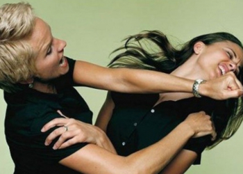 “Можу поклястися, що між нами нічого нема”: на Тернопільщині бізнес-вумен побила коханку чоловіка