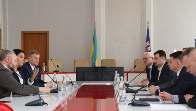 Віктор Овчарук: Для медицини Тернопільщини важливо забезпечити усі заклади краю рівними технічними умовами для надання якісної медичної послуги