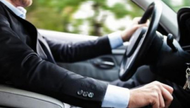 На Тернопільщині правоохоронці у салоні автомобіля виявили зброю