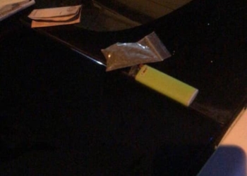 За ніч у Тернополі виявляти дві компанії молодих людей з наркотичними речовинами