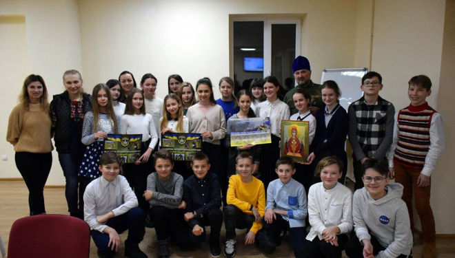 Уроки патріотизму для учнів провів капелан тернопільських артилеристів