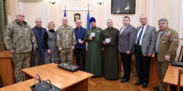 Командування тернопільської артбригади нагородили знаком “За вірність українському народу”