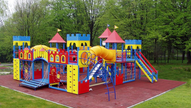 Нові дитячі зони скоро з’являться на вулицях Тернополя (перелік вулиць)