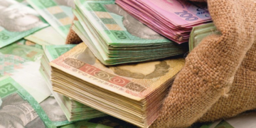 На Тернопільщині працівник виніс із сейфу готіку підприємства