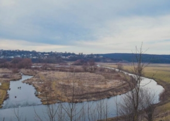 На Тернопільщині підприємство скидає в річку нечистоти