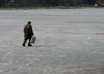 Тернополяни будьте обережні, на водоймах утворився тонкий лід
